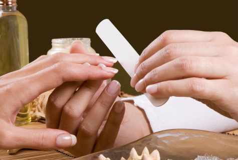 How to make ideal manicure